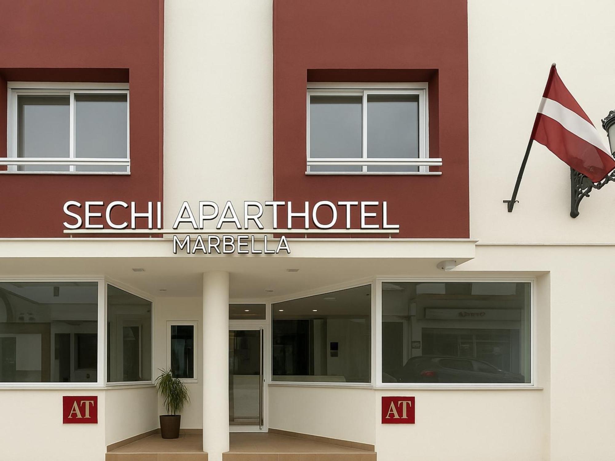 Sechi Aparthotel Marbella - Self Service, With Parking Estepona Exterior photo