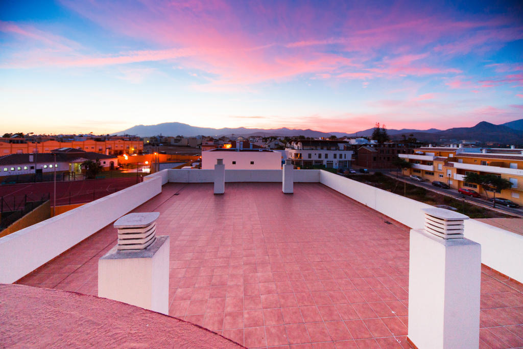 Sechi Aparthotel Marbella - Self Service, With Parking Estepona Exterior photo