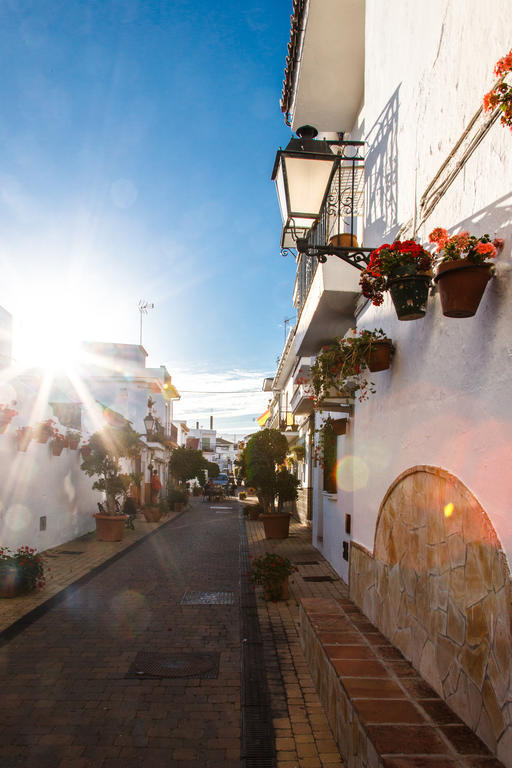 Sechi Aparthotel Marbella - Self Service, With Parking Estepona Exterior photo