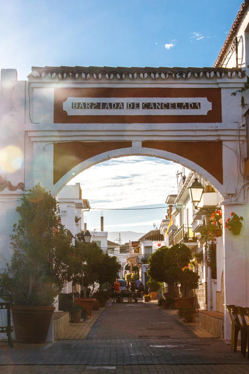 Sechi Aparthotel Marbella - Self Service, With Parking Estepona Exterior photo